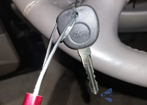 2001 Oldsmobile Aurora 4.0 из США, поврежденный, VIN 1G3GS64C114108833